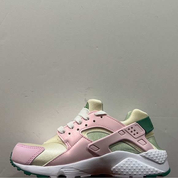 Nike, Girls, Huarache Run SE, DQ0517 600, Pink, Green & White - Picture 11 of 13